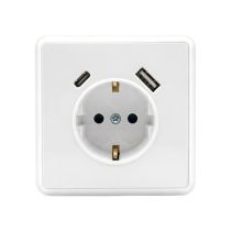 Nova csatlakozóaljzat USB csatlakozóval fehér