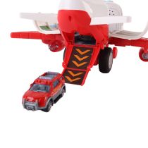 Tűzoltó szállító repülőgép, 4 tűzoltóautóval, kiegészítőkkel, fény- és hanghatásokkal